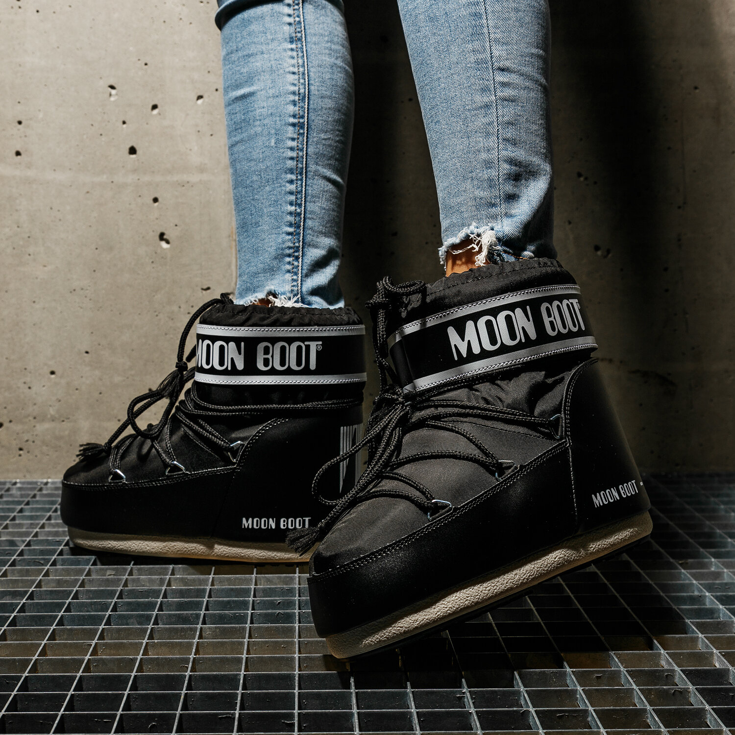 moon-boot-czarne-200mrv-1.jpg
